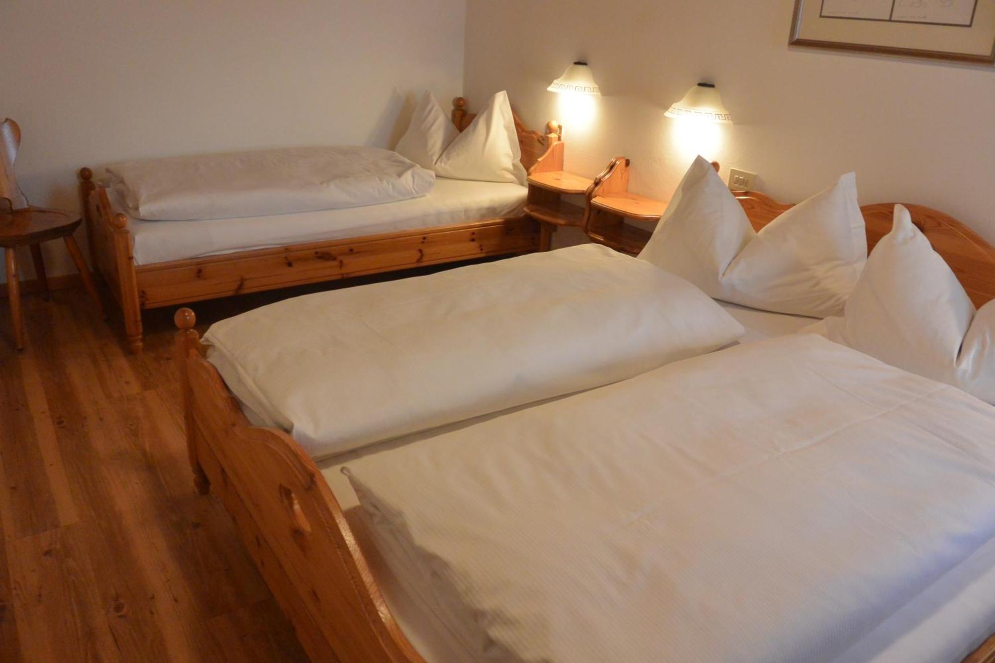 Apartments Antares Colfosco Room photo