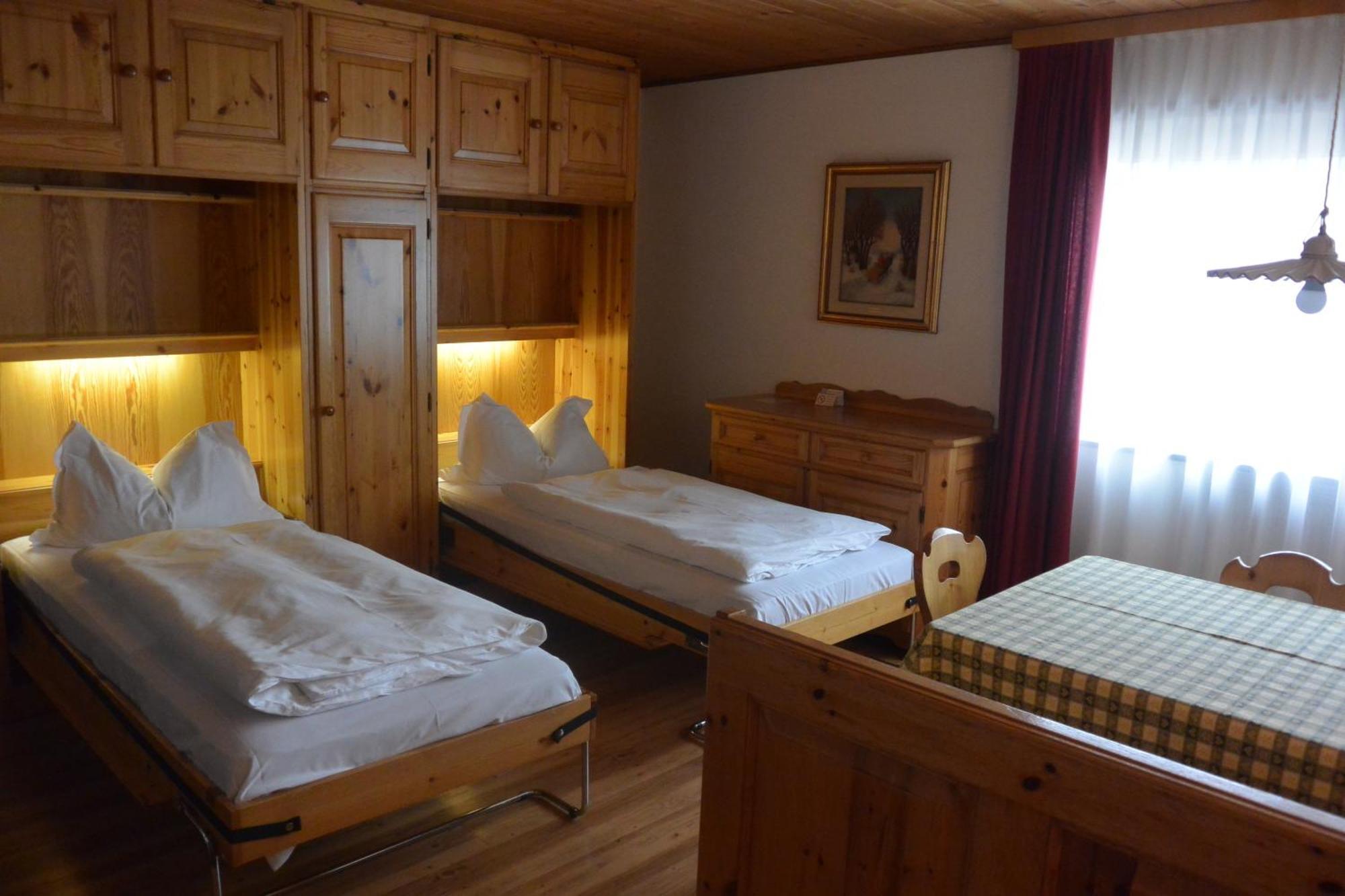 Apartments Antares Colfosco Room photo